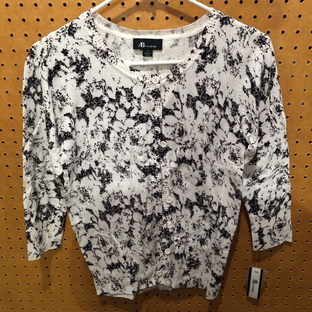 NWT AB Studio Button Up Cardigan